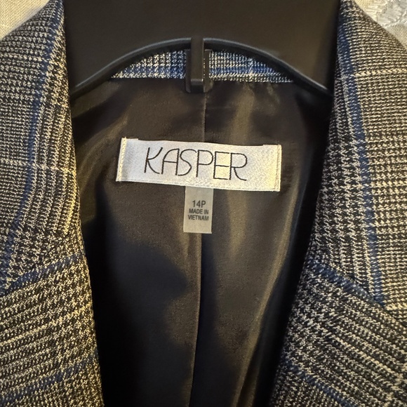 Brand New with Tags Women's KASPER Slacks - Picture 2 of 7